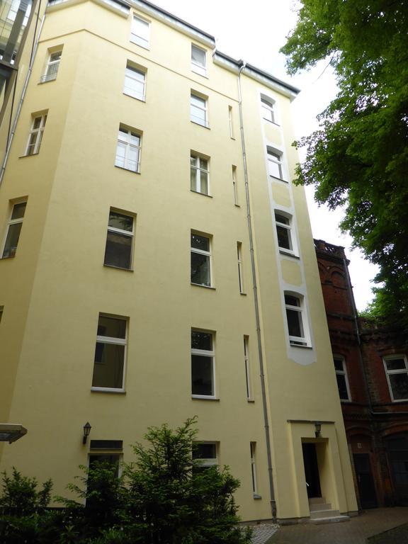 Lv Rooms & Apartments Am Luetzowplatz Berlin Exterior foto